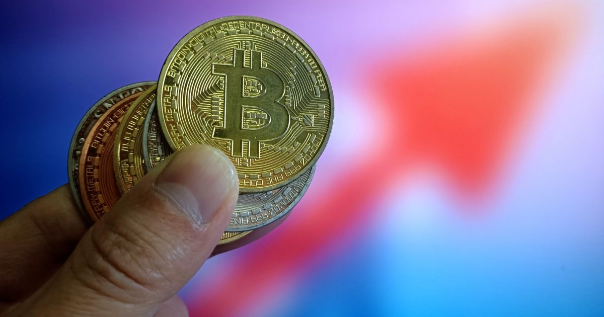Bitcoin stanovil nový rekord. Přiblížil se hranici 110 tisíc dolarů