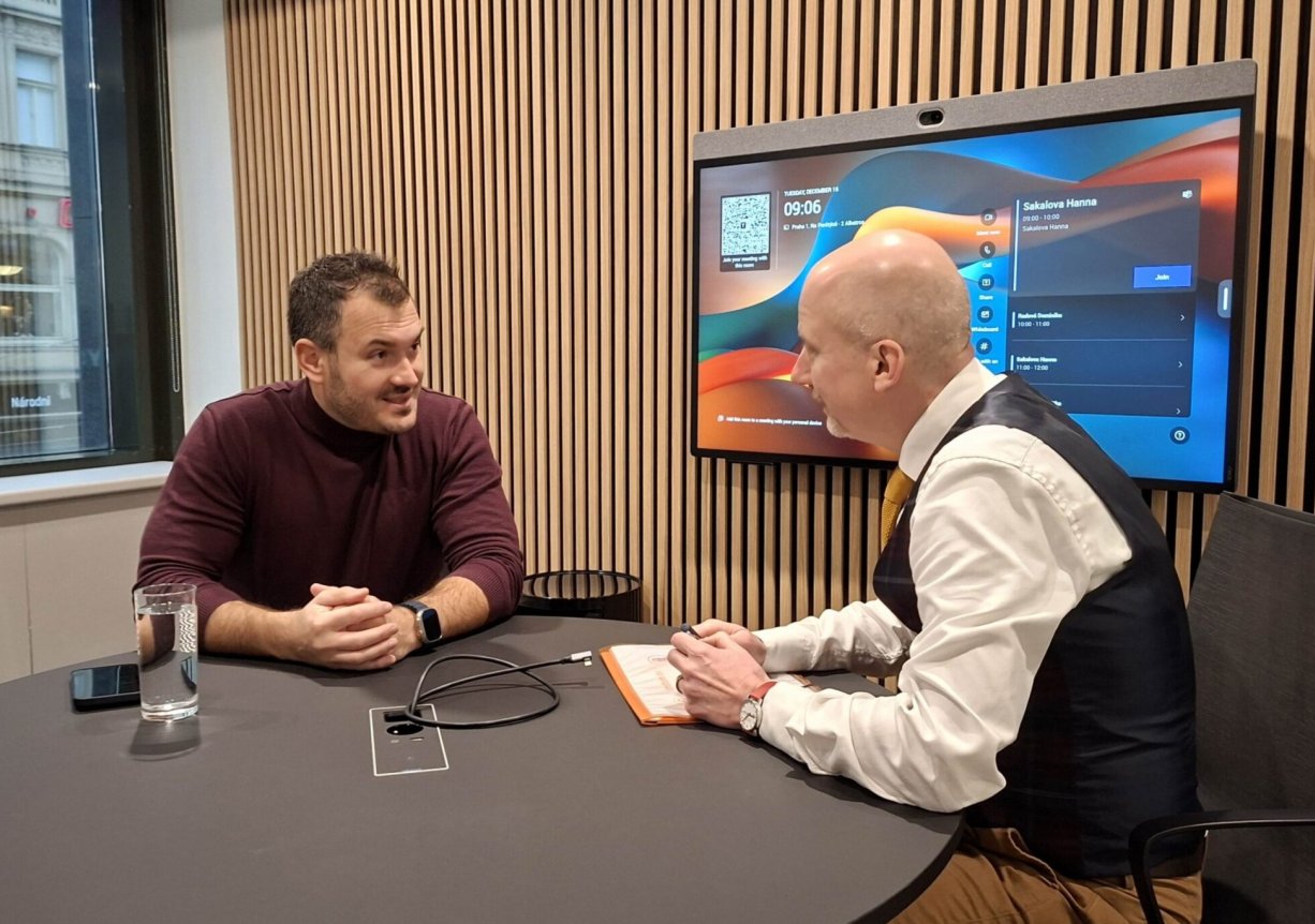 vpravo Jiří Beran, vlevo Petr Ropický