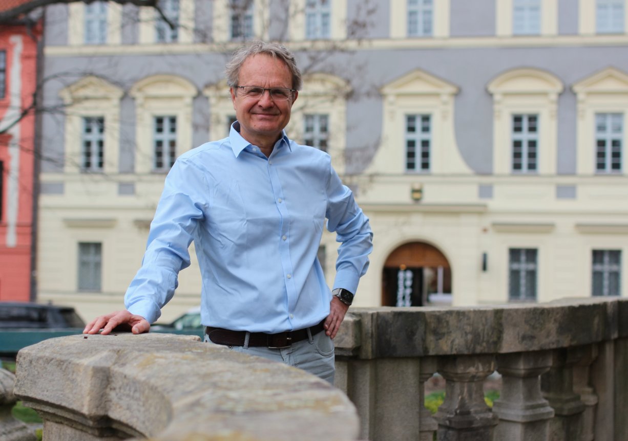 Ekonom Ivan Černohorský v minulosti dlouhá léta působil v bankovním sektoru