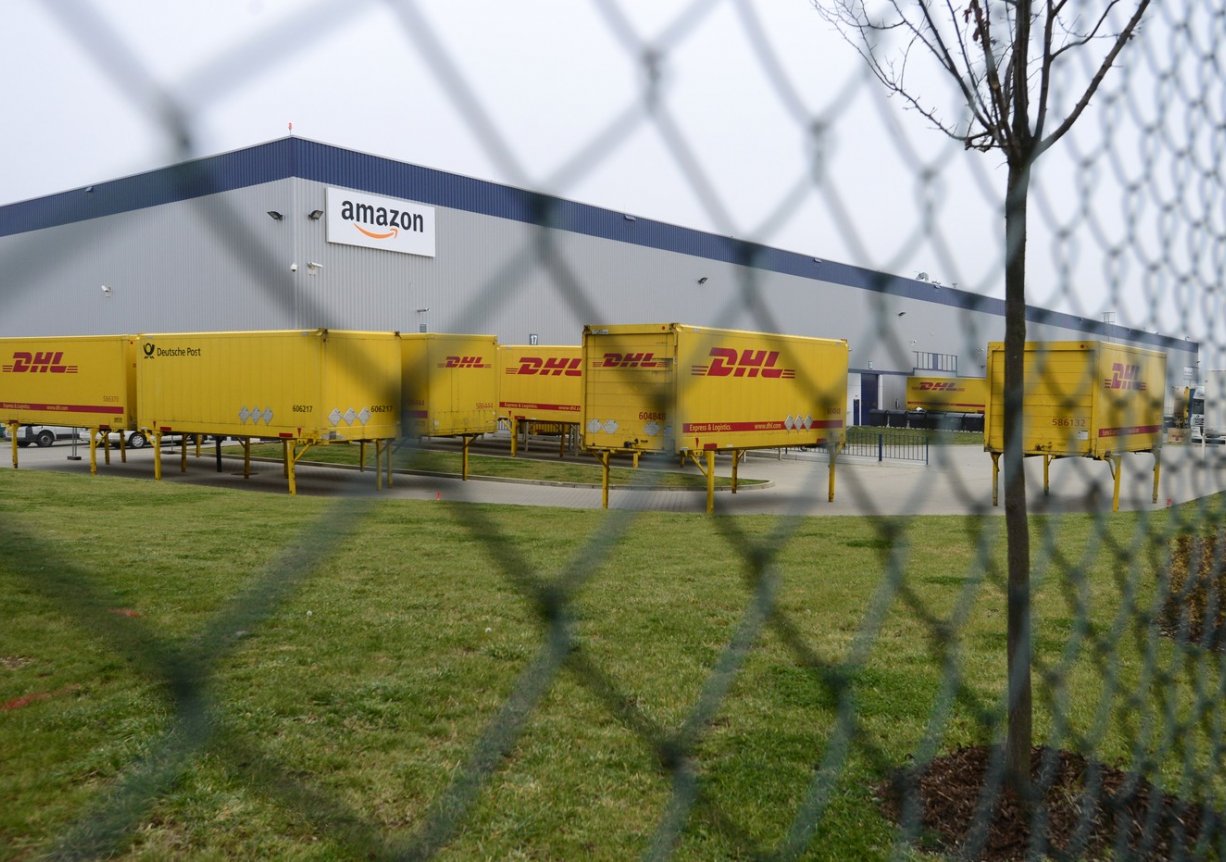 Půlkilometrová hala pro Amazon rozdělila Boršov. Stavět se má ještě letos