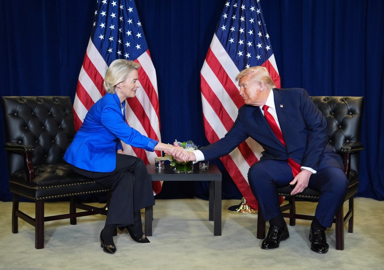 Šéfka Evropské komise Ursula von der Leyenová a americký prezident Donald Trump