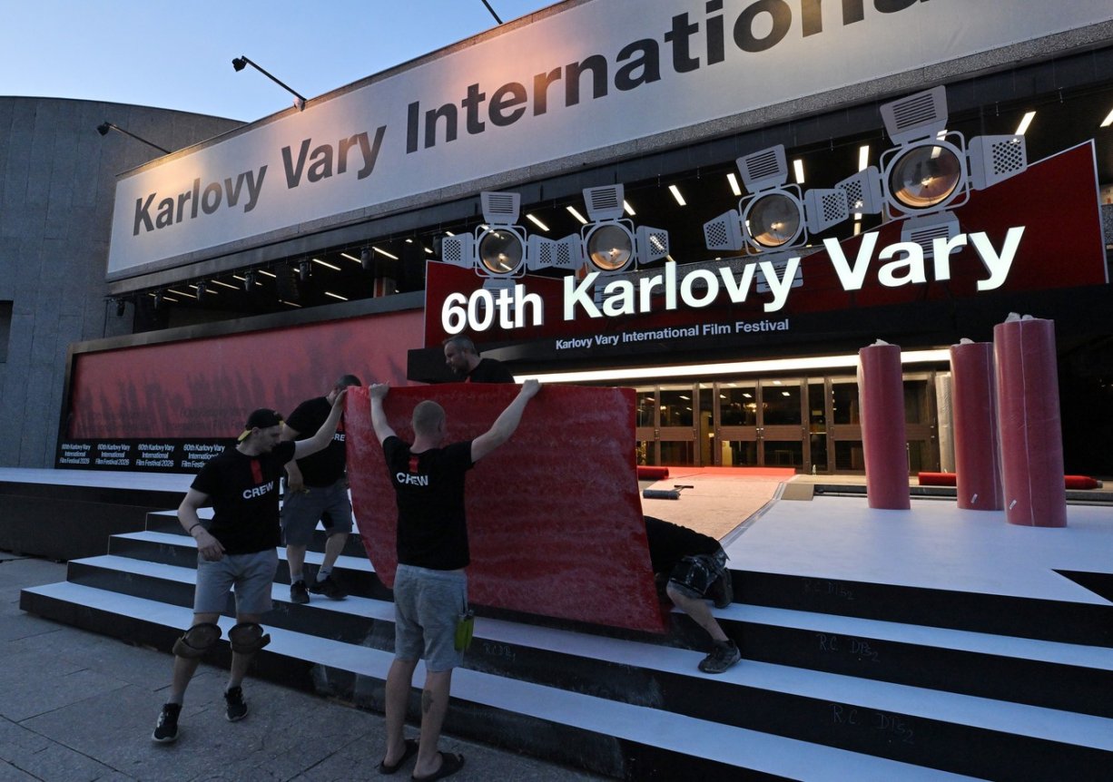 Startuje 60. ročník Mezinárodního filmového festivalu Karlovy Vary