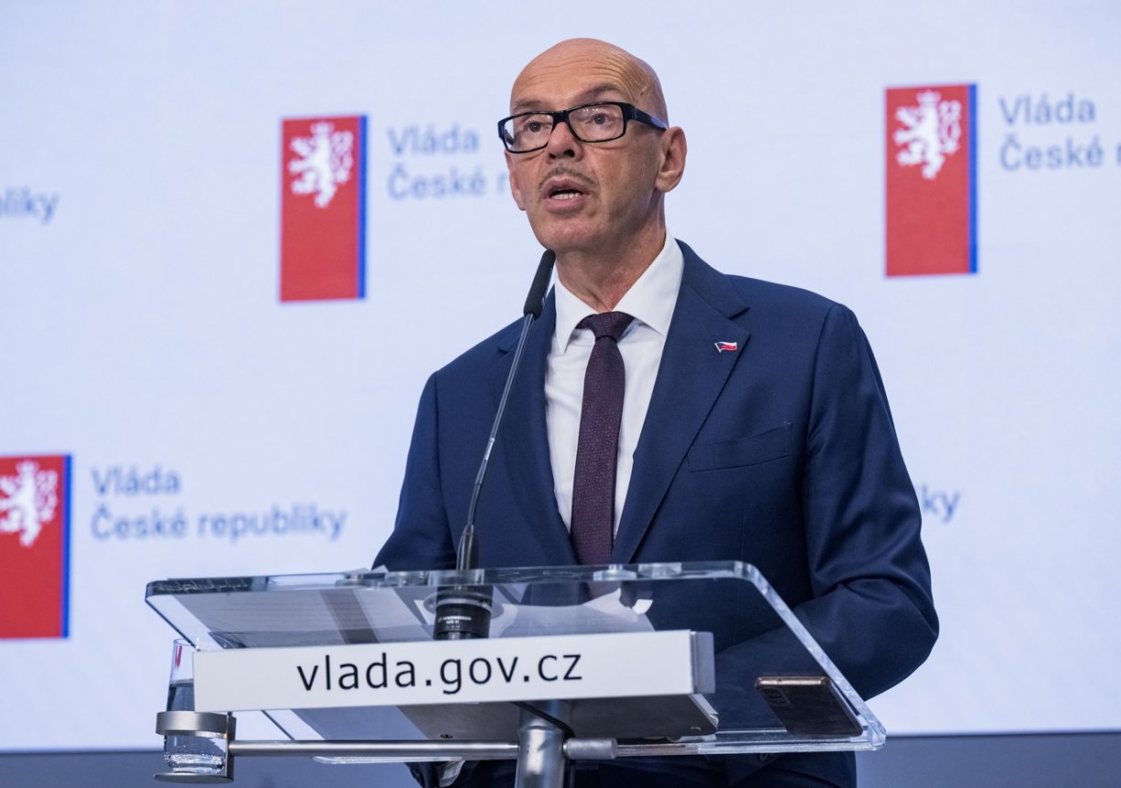 Ministr kultury Oto Klempíř (za Motoristy)