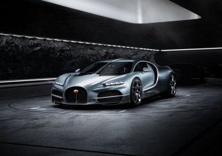 Šéf Bugatti: Elektromobily jsou jako Apple Watche. Pro masy. Bohatí chtějí řev motoru