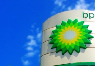 Ropné firmě BP klesl v prvním čtvrtletí zisk na pět miliard dolarů
