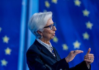 ECB rázně zakročí, aby inflaci stlačila zpět ke dvěma procentům, říká prezidentka Evropské centrální banky Christine Lagardeové