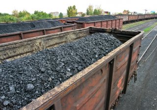 Uhlí ve skladech v Rusku