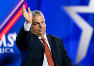 Orbánovo Maďarsko je magnetem pro Čínu. Investice chystají další dva výrobci autobaterií