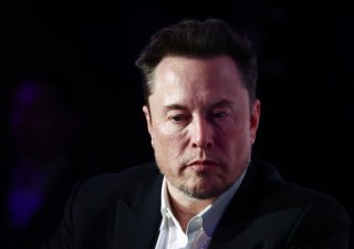 Elon Musk chudne. A to pořádně