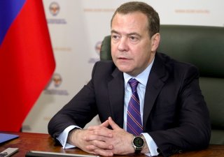 Rusko musí posunout hranice, třeba až k Polsku, prohlásil k ročnímu výročí invaze exprezident Medveděv