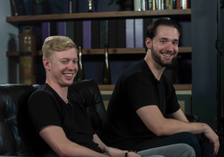 Alexis Ohanian (vlevo) a Steve Huffman z Redditu