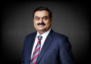 V srpnu 2022 se třetím nejbohatším mužem planety stal indický miliardář Gautam Adani.