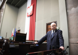Polská centrální banka by podle guvernéra mohla v září snížit úroky. Na snímku guvernér Polské národní banky Adam Glapiński