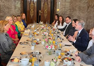 Setkání žen s premiérem