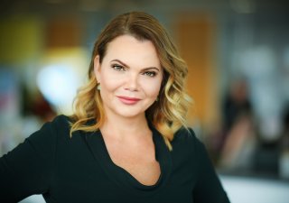 Karolína Topolová, CEO of AURES Holdings, covering the AAA AUTO brand