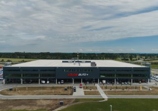 V Poděbradech se otevírá největší autosalon v Evropě