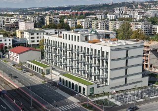 Lofty místo skladu. Mint rozšiřuje nabídku pražských nájemních bytů