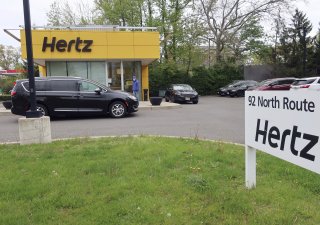 Americká autopůjčovna Hertz si od Tesly objednala rekordních 100 tisíc vozů.