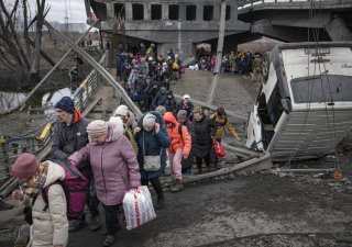 ukrajinští civilisté prchající před válkou, Irpiň