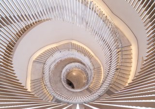Skláři z Kamenického Šenova dokončili obří světelnou instalaci v Sydney