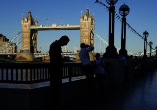 Brotánie, Tower bridge