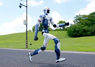Humanoidní robot Unitree R1.