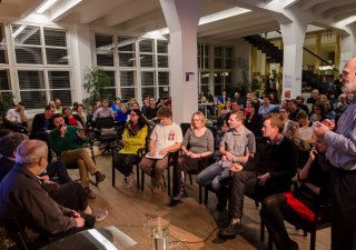 TEDxPragueSalon: Hledání smyslu práce v době, kdy se svět mění