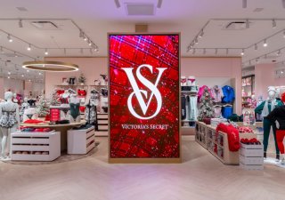 Victoria´s Secret chce být zase sexy. Nová podoba "obchodů budoucnosti"