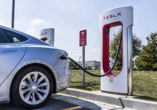 Tesla přišla o klíčového muže
