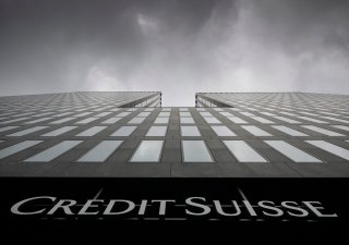 Kvůli převzetí Credit Suisse padají žaloby od stovek investorů, chtějí zpět miliardy