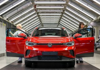 Prodej nových aut stoupl v Německu o pětinu. Na odbyt šly hlavně "služebáky"