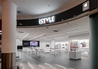 Prodejna iStyle nabízející produkci Applu v Praze v obchodním centru Palladium