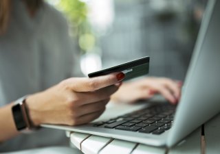 Visa kupuje za miliardy lovce podvodníků