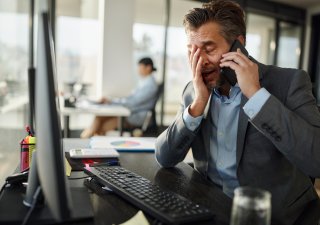 Nepoučitelní Češi. Kyberšmejdům nabíhají na špek, škody už letos dosáhly 1,9 miliardy