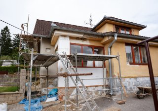 Kolik stojí zateplení domu? Plán rekonstrukce včetně odhadu nákladů lze získat i zdarma