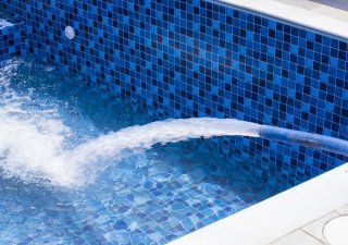 Napouštění bazénu