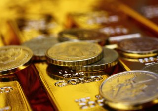 Cena zlata klesla na pětiměsíční minimum pod 1890 dolarů za unci