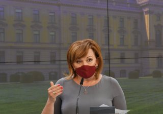 Alena Schillerová, ministryně financí