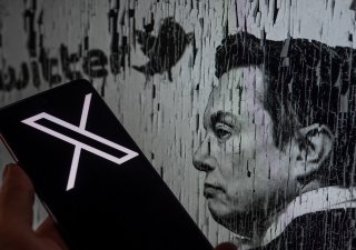 Musk kritizovaný kvůli antisemitismu navštívil muzeum v Osvětimi