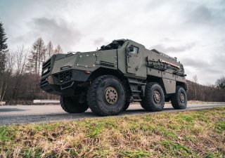 Titus se vyznačuje se vysokým stupněm ochrany posádky a zároveň velmi dobrou mobilitou a průchodivostí těžkým terénem díky podvozku Tatra 6x6