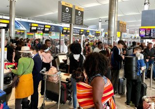 Chaos na letišti v Heathrow (1. července 2022)