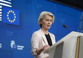 EU odblokuje 137 miliard eur z fondů pro Polsko