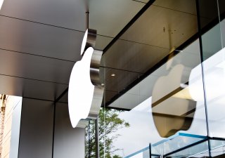 Apple už není nejhodnotnější firmou na světě. Předstihl ho saudský ropný gigant