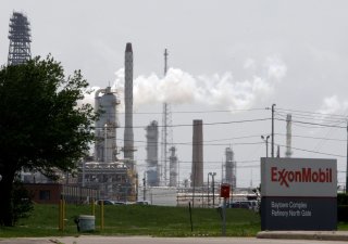 Texaský ropný gigant Exxon mění směr. Investuje miliardy do těžby lithia