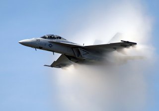 Boeing plánuje konec výroby stíhačku F/A-18 Super Hornet, která se loni objevila ve filmu Top Gun: Maverick.