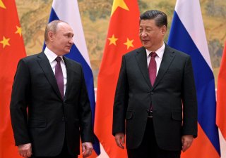 Si Ťin-pching a Vladimir Putin na archivním snímku z února 2022, ještě před ruskou invazí na Ukrajinu.