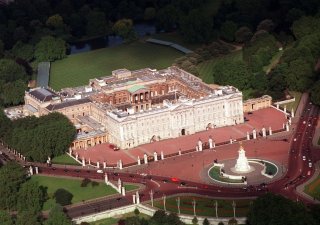 Letecký pohled na Buckinghamský palác v roce 1999.