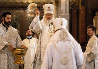 Česko zařadilo na národní sankční seznam moskevského patriarchu Kirilla. Kirilll má zákaz vstupu do ČR