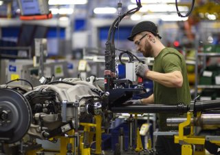 Kyberútok vyřadil automobilku Jaguar Land Rover až do října