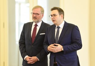 Pemiér Petr Fiala a Jan Lipavský, šéf české diplomacie